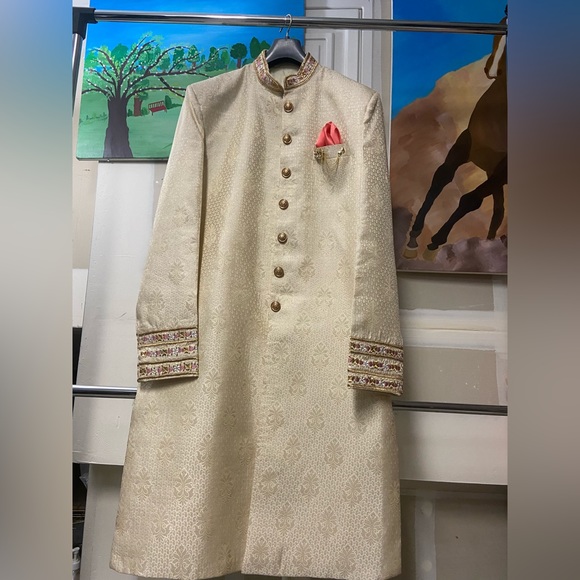 Brand new Sherwani - Picture 3 of 6